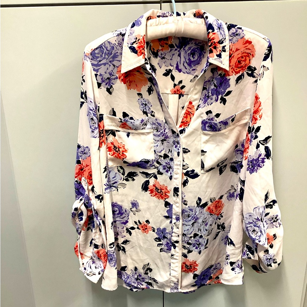 Candies Floral Women's  long sleeve button up blouse